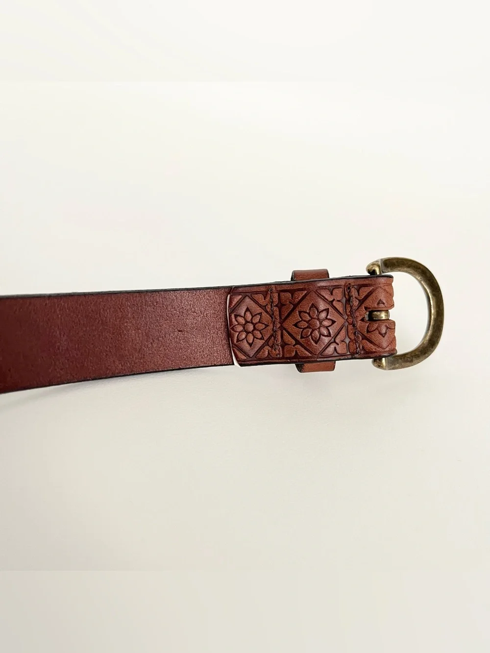Northern Reflections Women's Brown Leather Belt 1